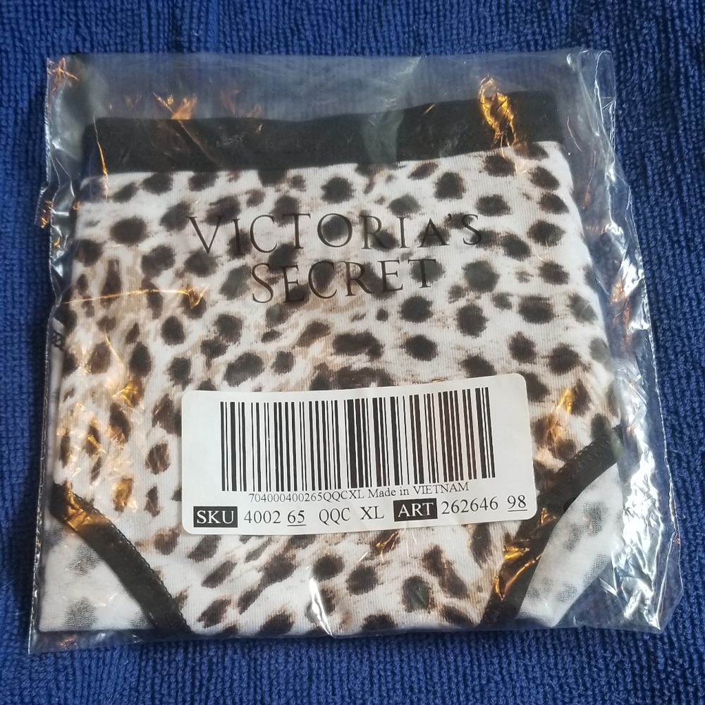 2 pair of new Victoria's Secret Boy Underwear